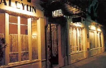 Alcyon 2* パリ